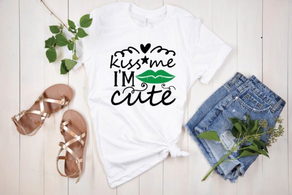 Kiss Me I’m Cute Svg Graphics for T-Shirt Designs